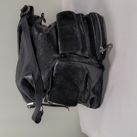 HOBO Handbags - HOBO explorer large black leather pocket bag